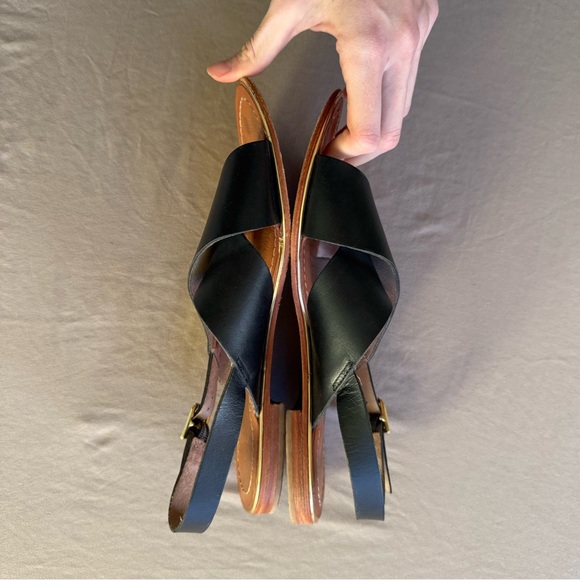 LES TROPEZIENNES HILIANA Crossover flat sandals - Picture 3 of 8